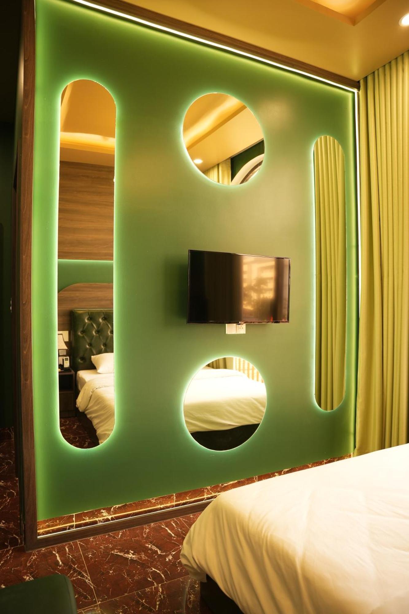 Tuyet Suong Hotel Κουάνγκ Νγκάι Εξωτερικό φωτογραφία