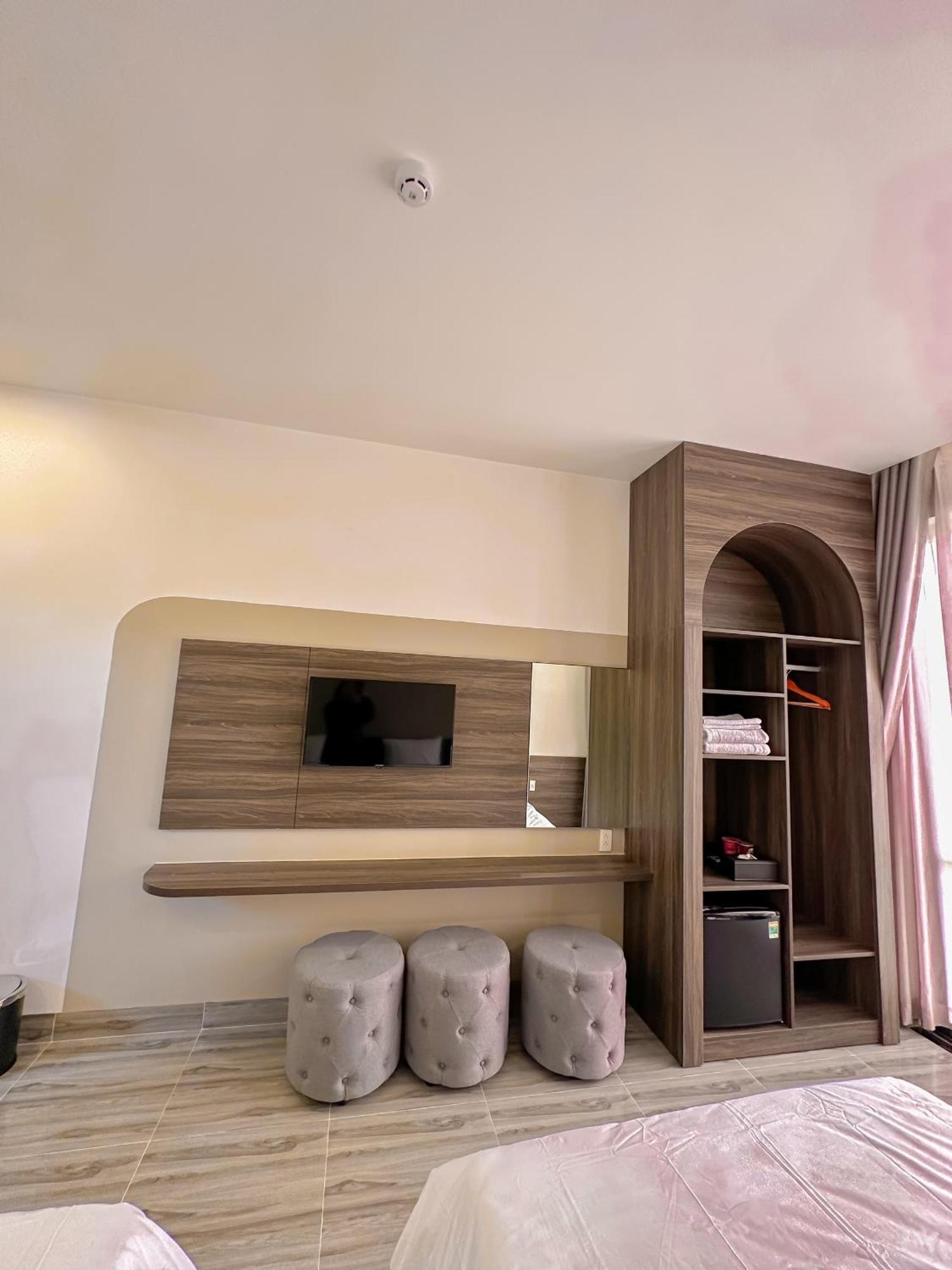 Tuyet Suong Hotel Κουάνγκ Νγκάι Εξωτερικό φωτογραφία